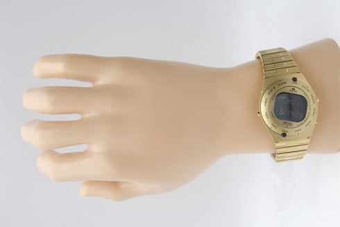 【 UNUSED 】 SEIKO Giugiaro Design A825-00D0 39mm 100m Water Resist Qz Men's Watch